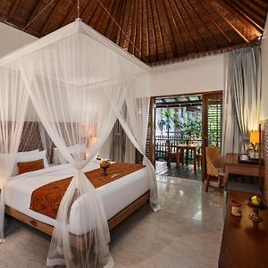 Grand Deluxe Queen Room